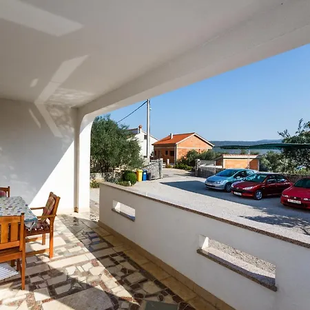 Apartments With A Parking Space Kornic, Krk - 5306 Exterior photo