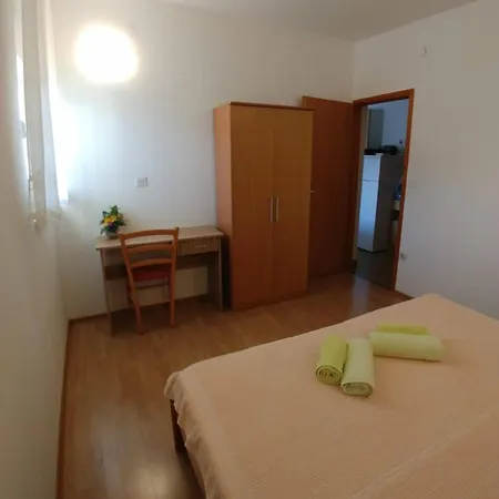 Apartments With A Parking Space Kornic, Krk - 5306 Room photo